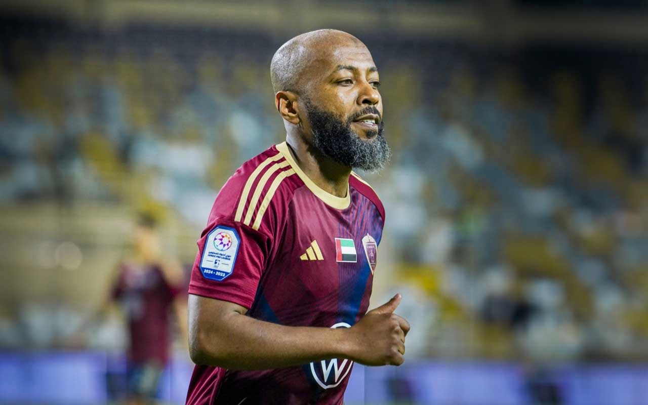 "إسماعيل مطر يخوض مباراته الأخيرة أمام الشارقة"