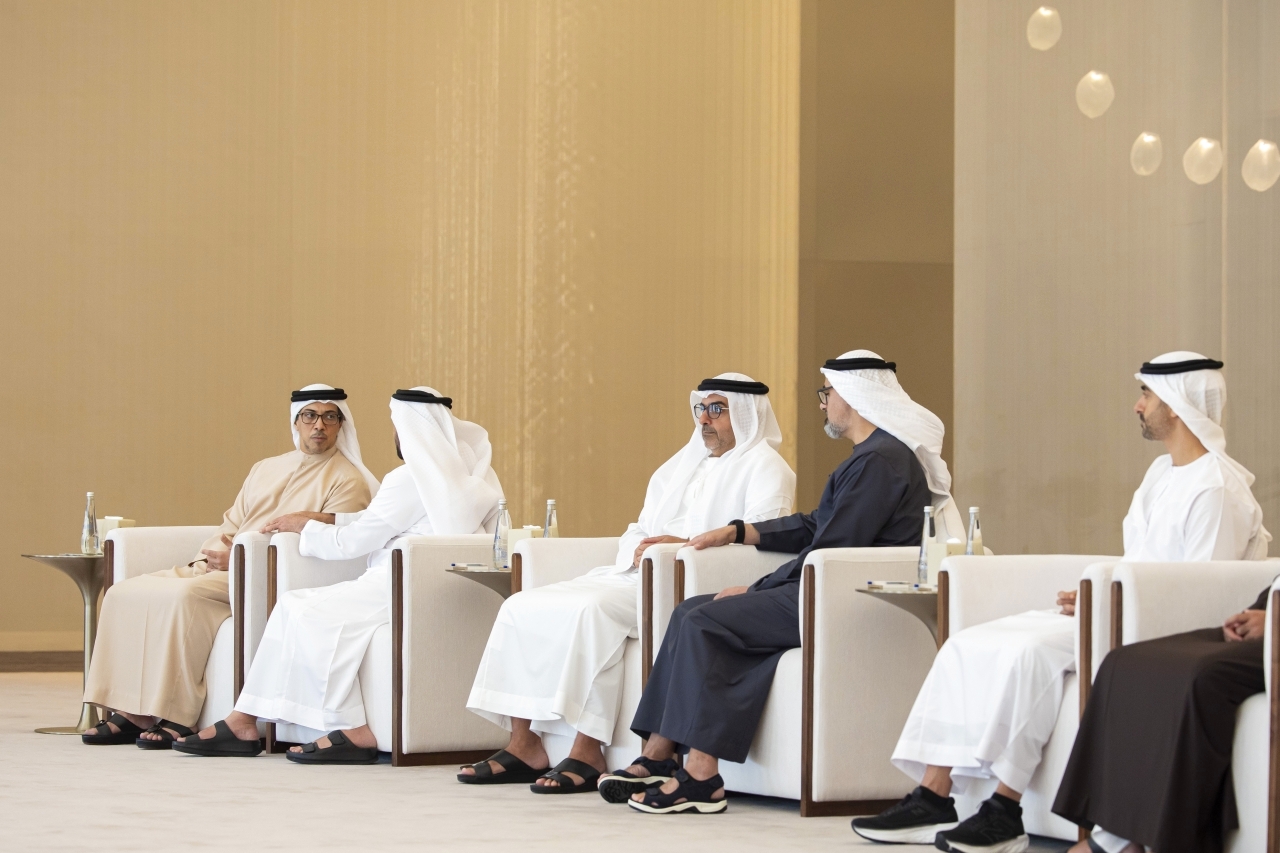 "منصور بن زايد وخالد بن محمد وسيف وحامد بن زايد وحمدان بن محمد بن زايد"