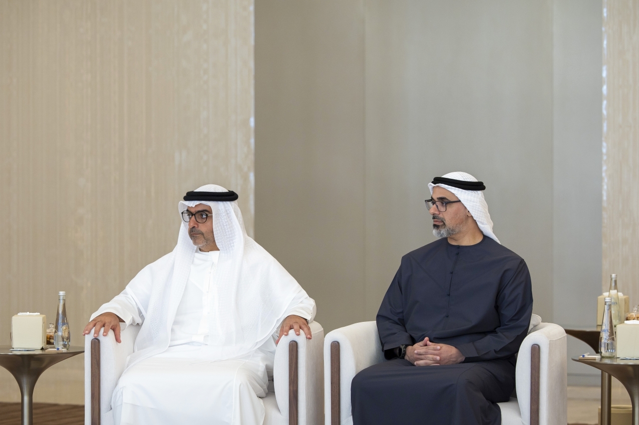 "خالد بن محمد وحامد بن زايد"