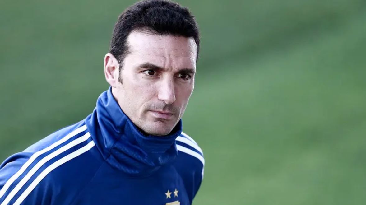 سكالوني: سأستمر مدربا للأرجنتين حتى يقرر الاتحاد العكس
