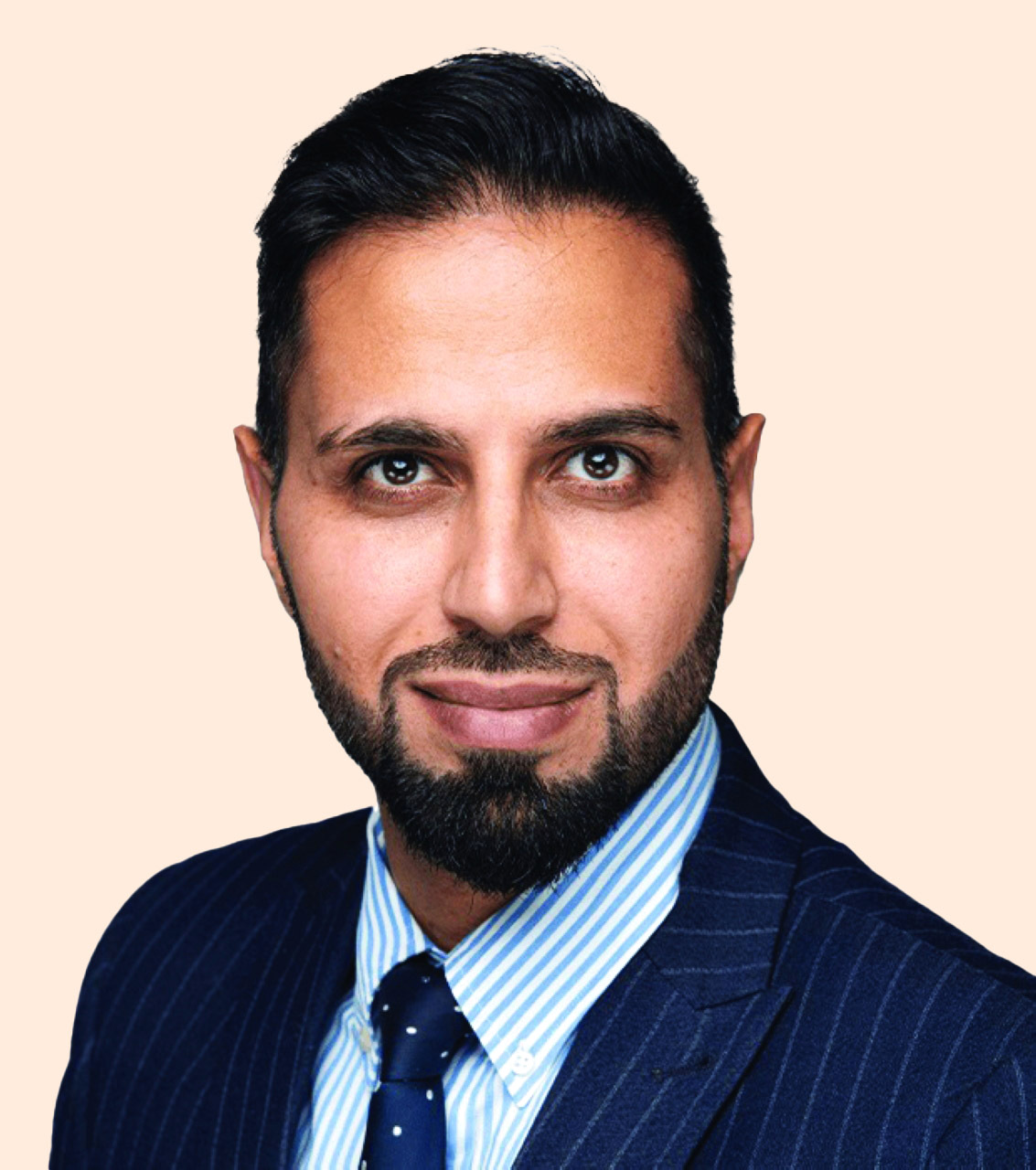 "نافيد إقبال"
