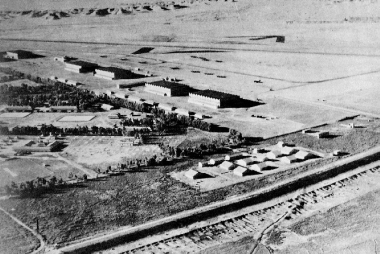"1930 معاهدة بريطانية عراقية بإقامة قاعدتين عسكريتين في العراق مقابل حصوله على الاستقلال."