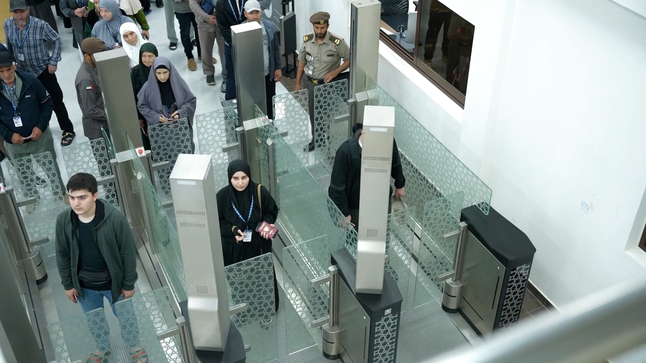 "تسهيل الإجراءات لحجاج بيت الله الحرام في المنافذ الحدودية لدولة الإمارات | وام"
