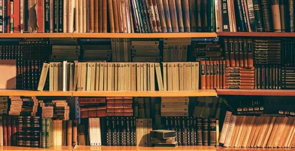 عشوائية النشر تهيمن على صناعة الكتاب العربي