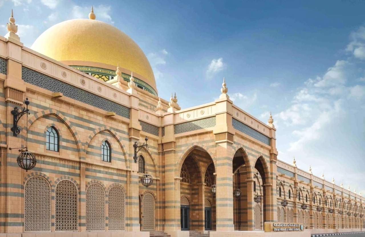 مقتنيات فريدة في «الشارقة للحضارة الإسلامية» تضيء على مناسك الحج
