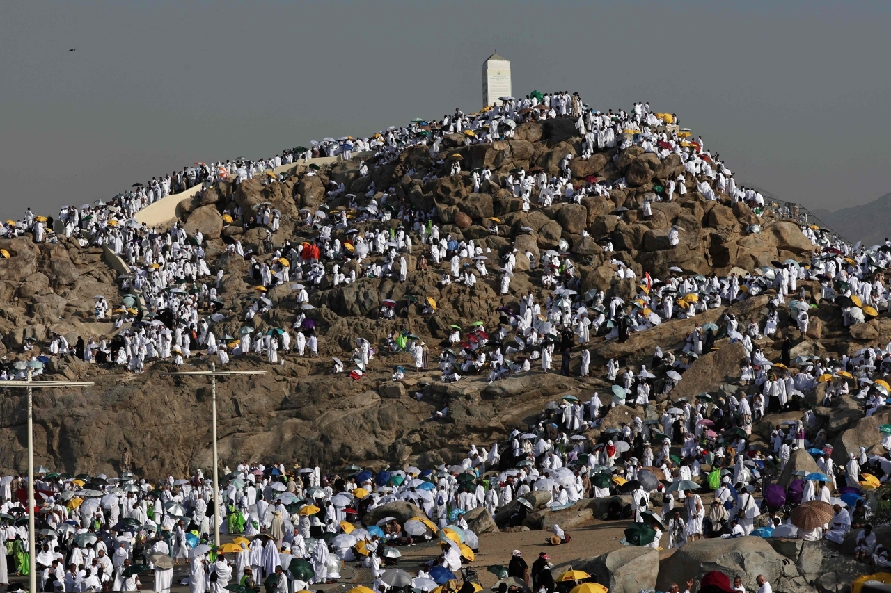 الحجاج يتوجهون اليوم إلى منى في اليوم الأول لعيد الأضحى