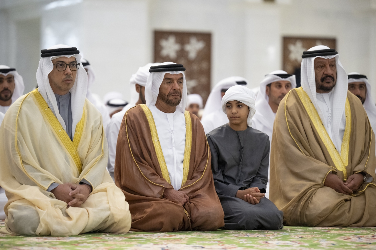 "منصور بن زايد وسرور بن محمد ومحمد بن خالد بن محمد وسعيد بن محمد"