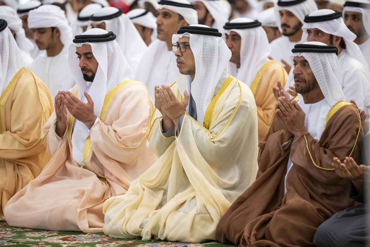 "منصور بن زايد وسرور بن محمد وسيف بن زايد"