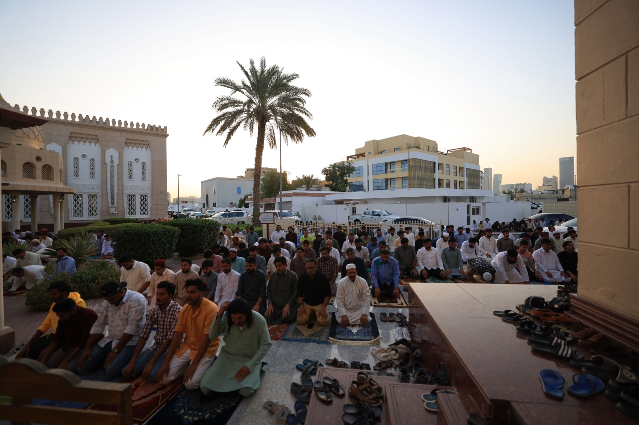 "جانب من صلاة العيد في جامع جميرا الكبير"
