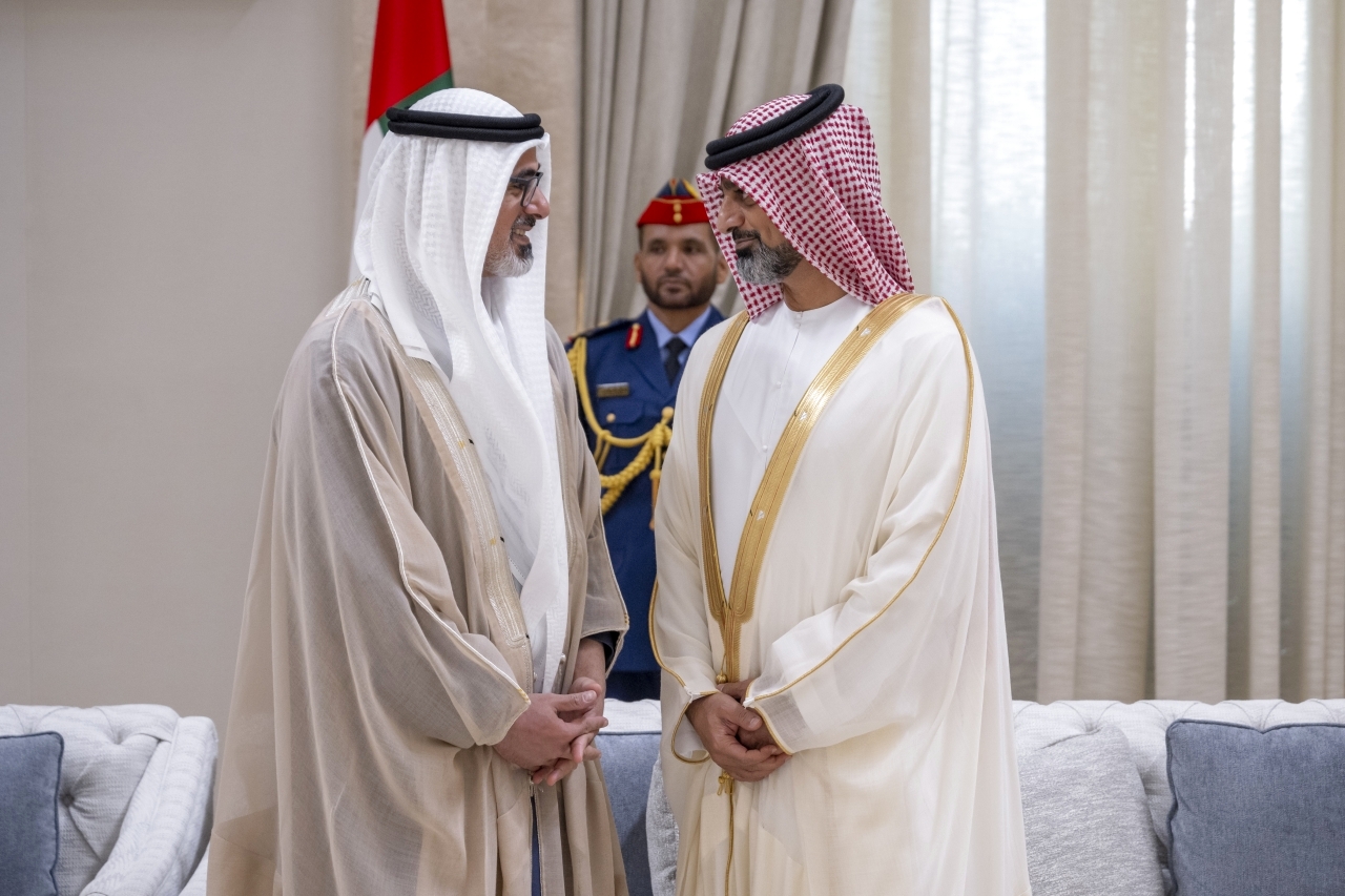 "خالد بن محمد بن زايد وعمار النعيمي"