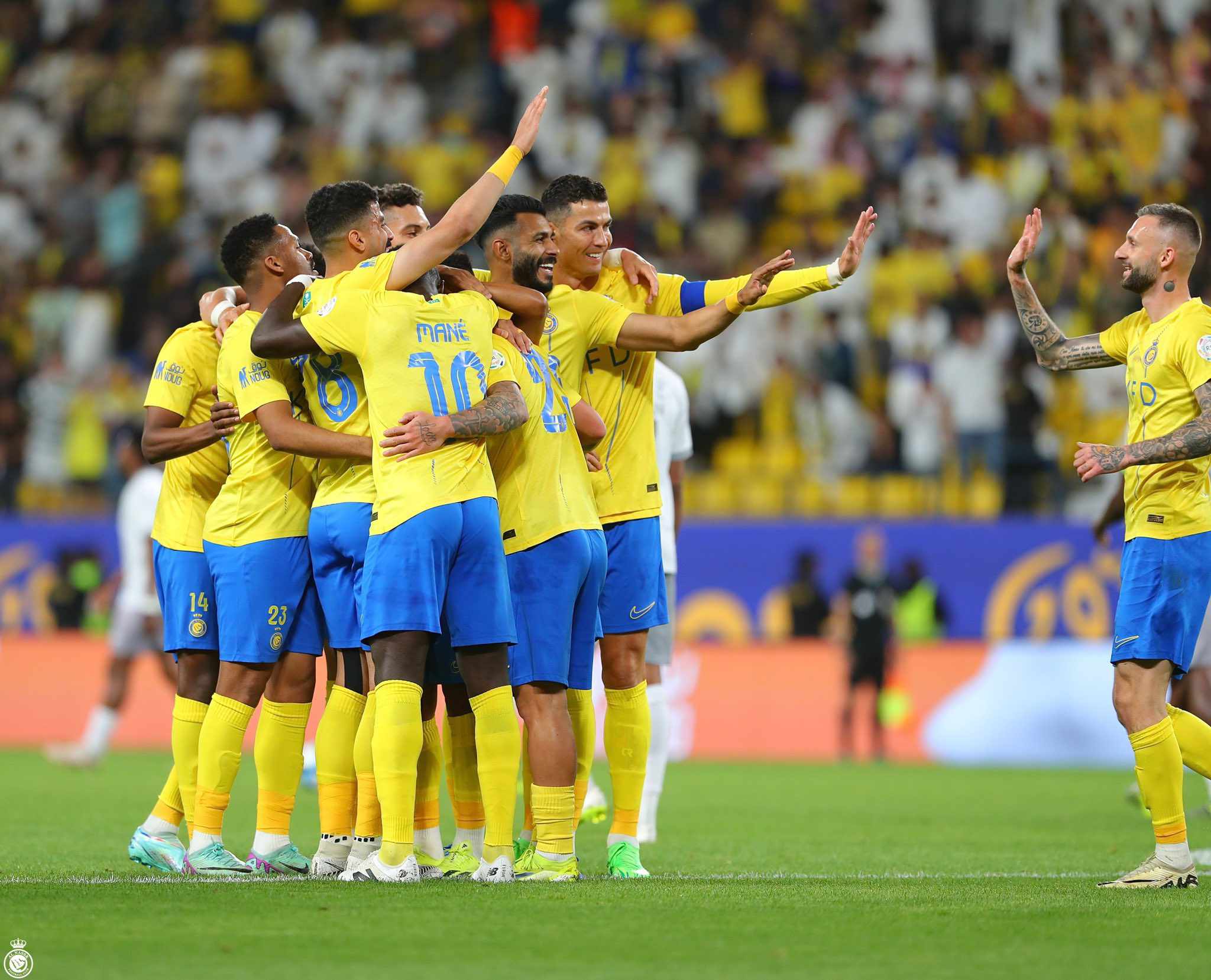 طلب من وكيله رفض العرض فوراً..قائد روما غير مهتم بمزاملة رونالدو في النصر