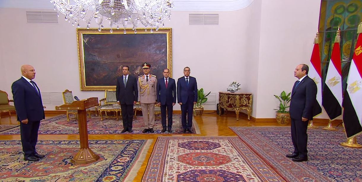 الحكومة المصرية الجديدة تؤدي اليمين الدستورية