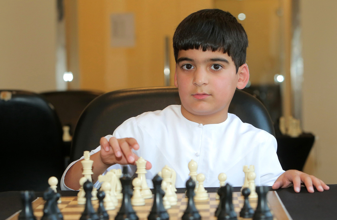 "زايد العيناوي"