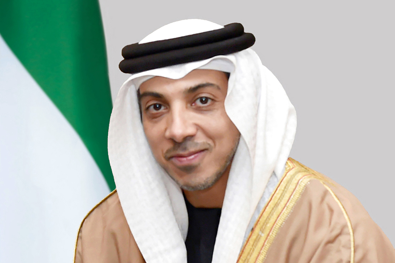 منصور بن زايد يعتمد برنامج موسم 2024 - 2025 لسباقات القدرة بالوثبة