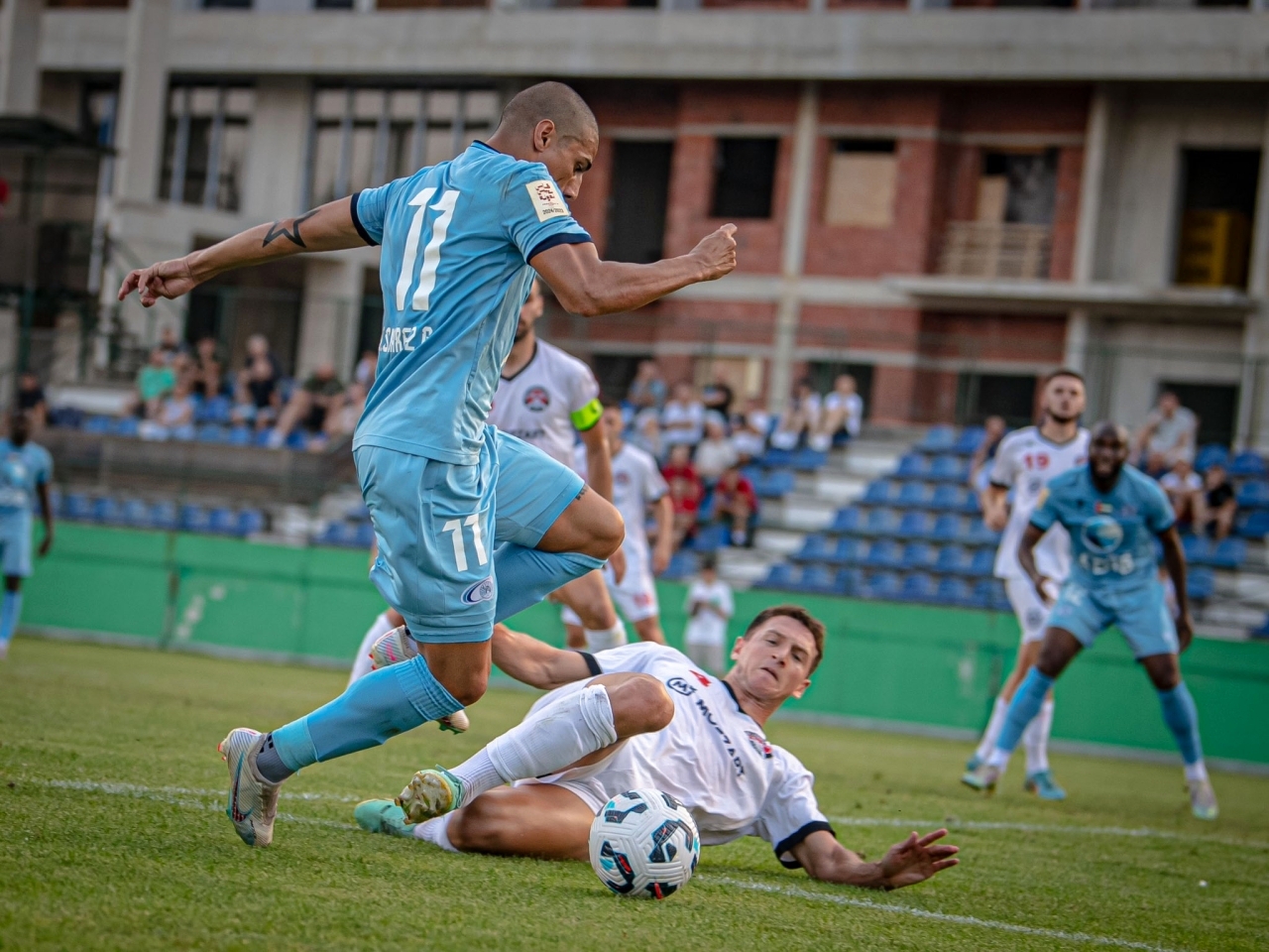 "جانب من مباراة «السماوي» مع سلوبودا يوزيتش | البيان"