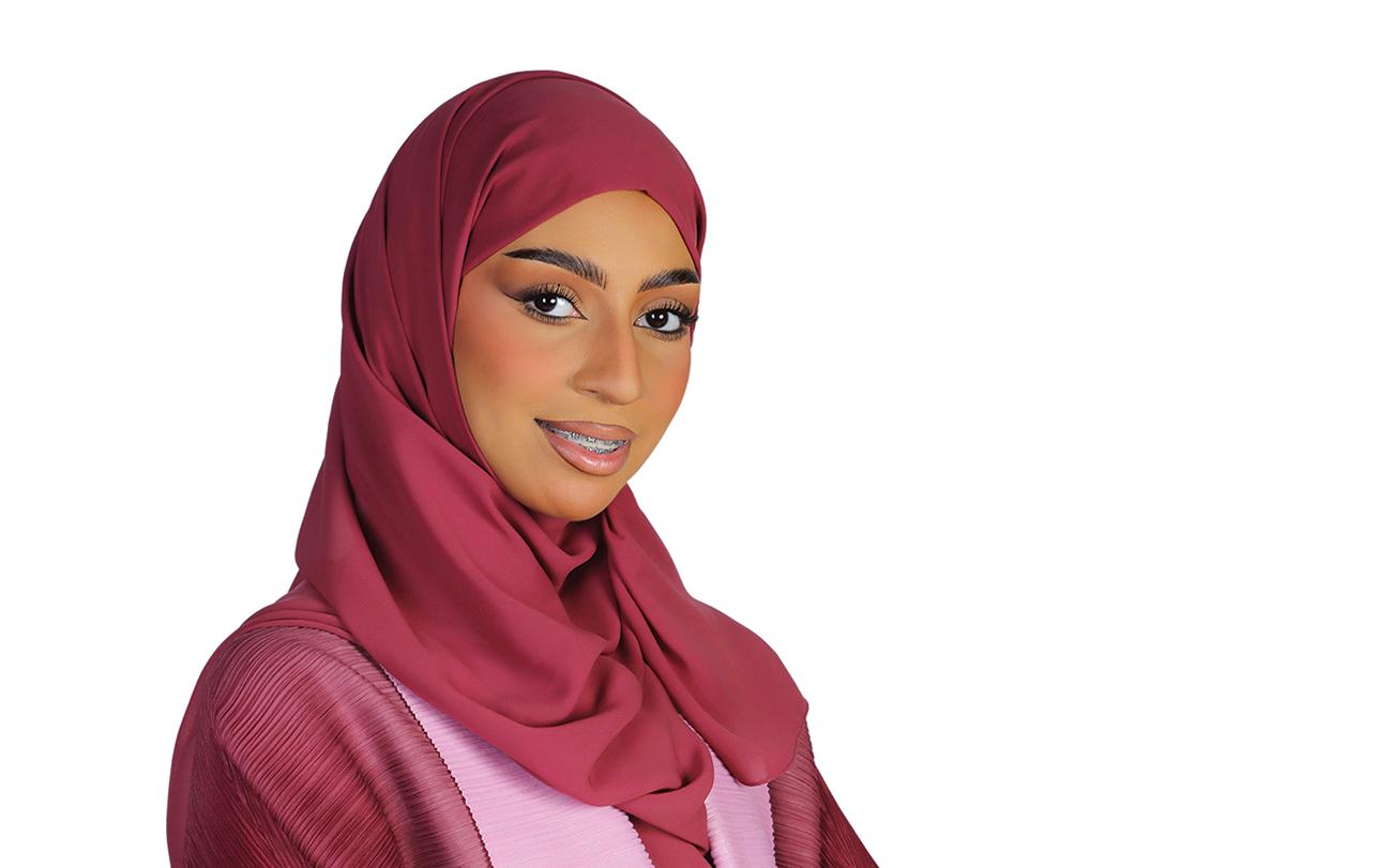"سارة البلوشي"
