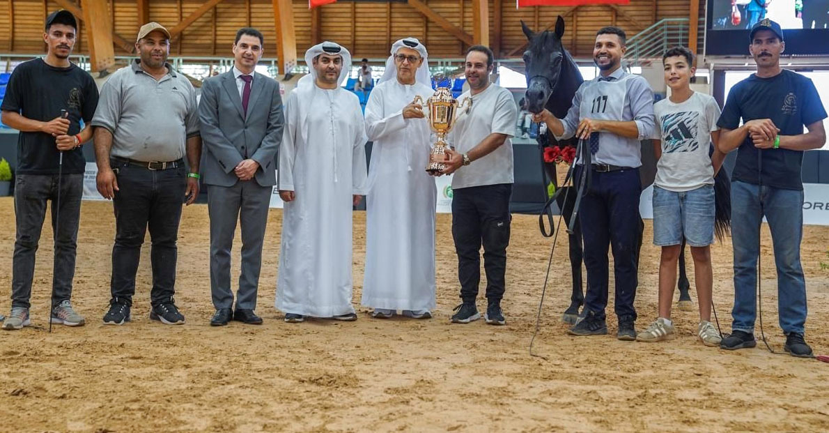 "العصري الظاهري خلال مراسم التتويج | وام"