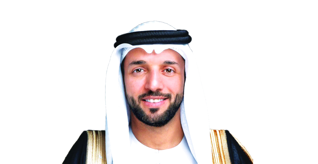 "سلطان النيادي"