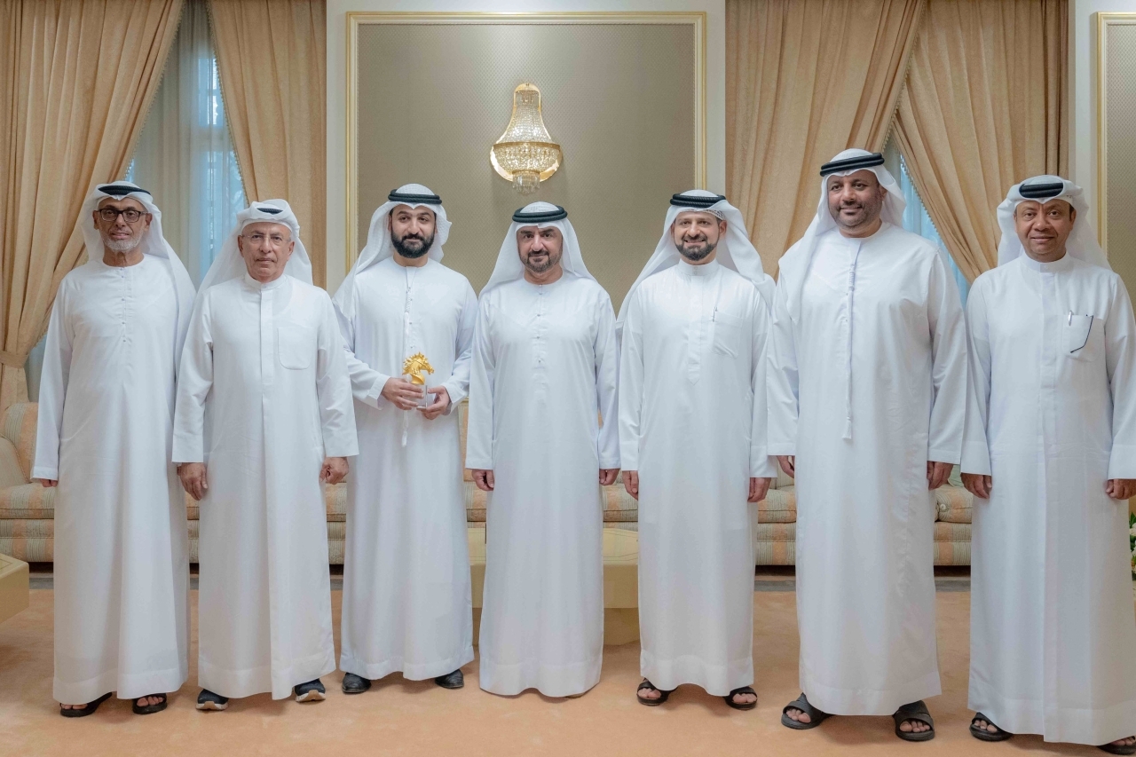 "عبدالله بن سالم خلال الاستقبال بحضور خالد بن حميد| وام"