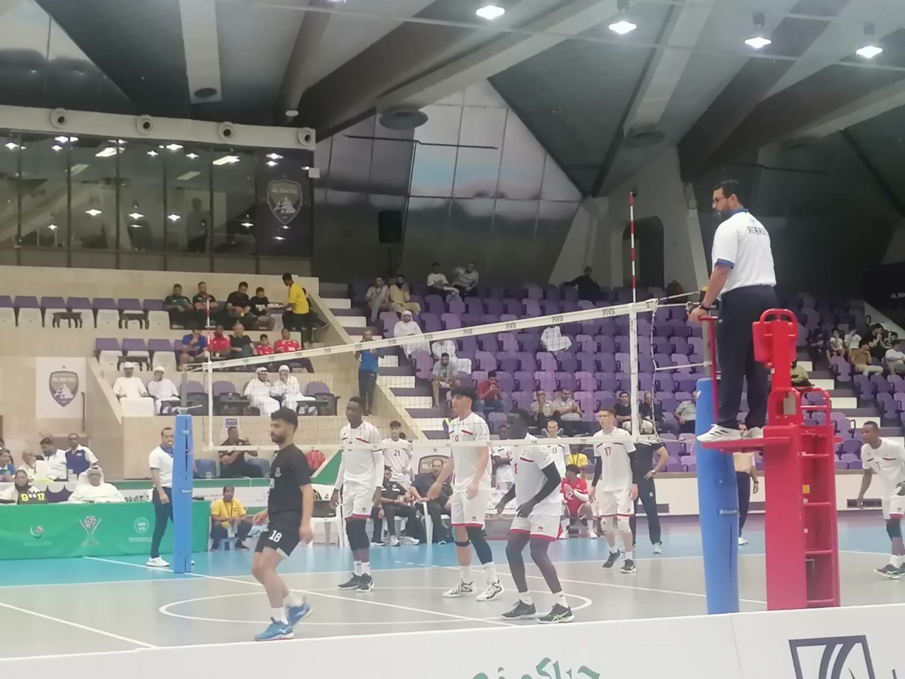 "جانب من لقاء منتخب الإمارات ونظيره الفلسطيني | البيان"