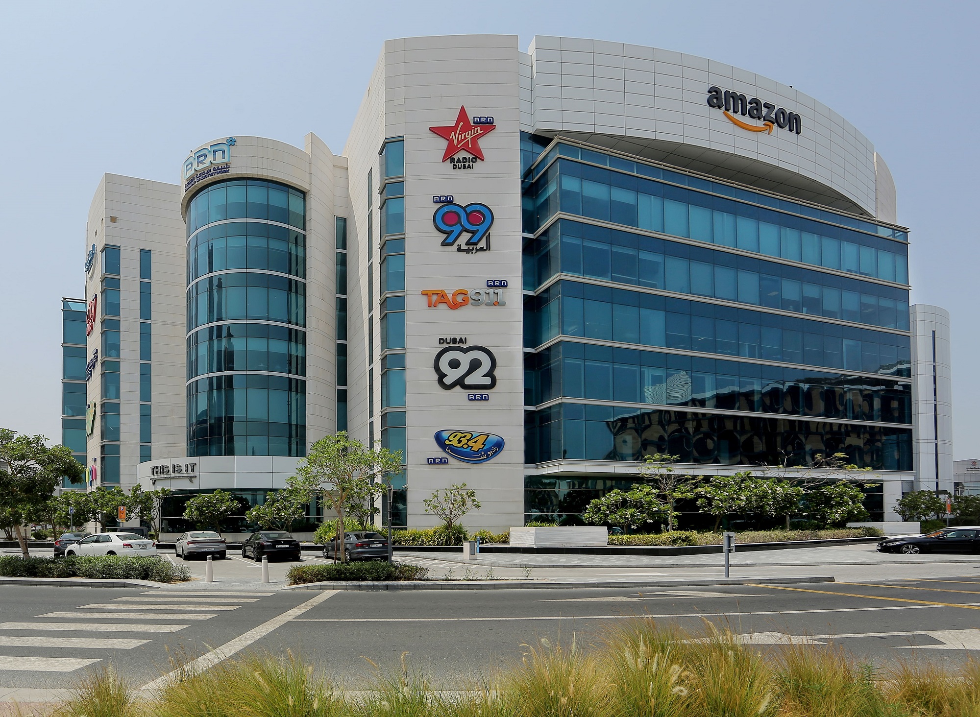 "مدينة دبي للإنترنت وجهة شركات التكنولوجيا | من المصدر"