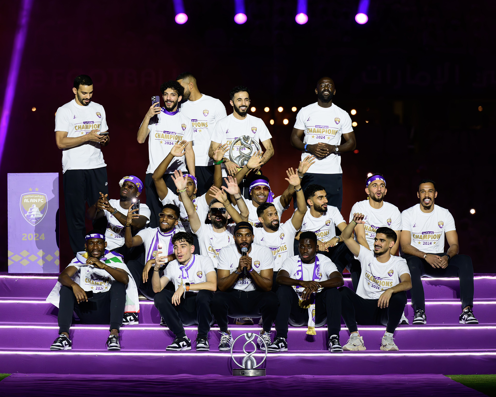 الدوري الإماراتي.. العين يطمح لتحقيق النجاح المحلي بعد تتويجه الآسيوي