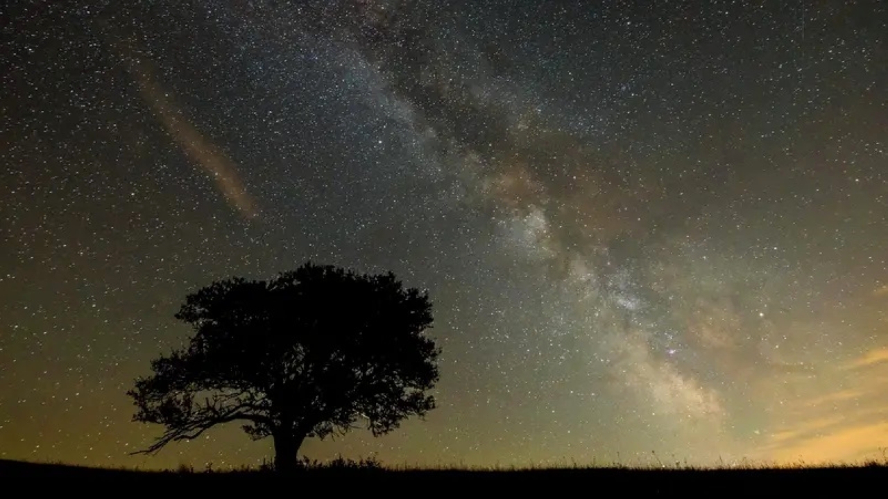 "«سهيل» يطل على الإمارات ابتداءً من فجر يوم غد - أرشيفية"