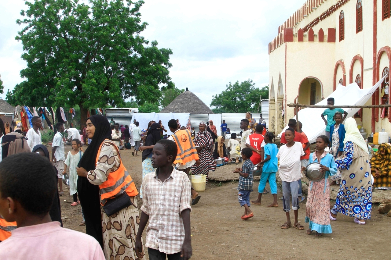 طرفا حرب السودان يوافقان على توفير ممرين آمنين للمساعدات