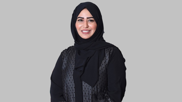 أمل بوشلاخ: المرأة الإماراتية تعيش عصرها الذهبي وتشارك في مسيرة الازدهار
