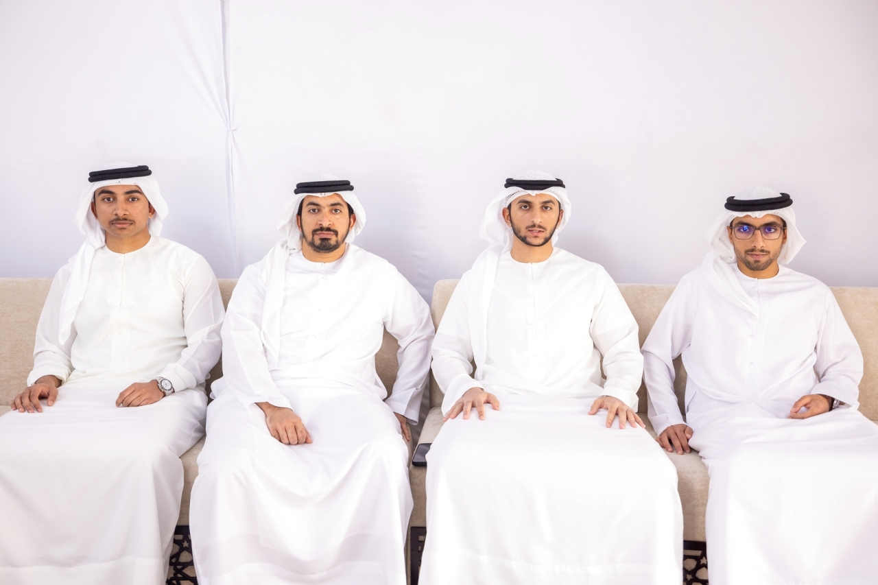 "خلال العزاء"