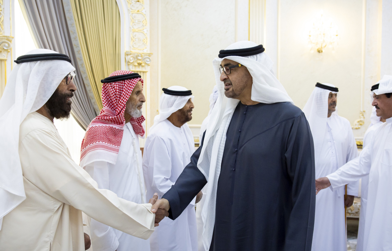 "سموه خلال تقديم واجب العزاء بحضور سلطان بن حمدان آل نهيان ومحمد الخييلي"