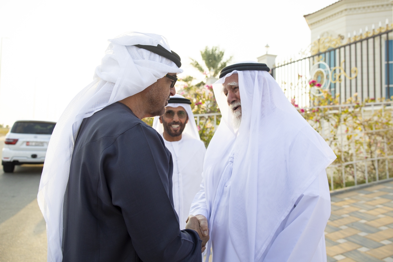 "سموه معزياً هادف الخييلي وخليفة الخييلي"