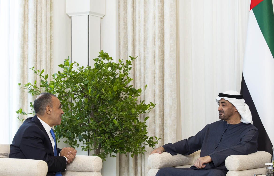 "محمد بن زايد وبدر عبدالعاطي خلال اللقاء"
