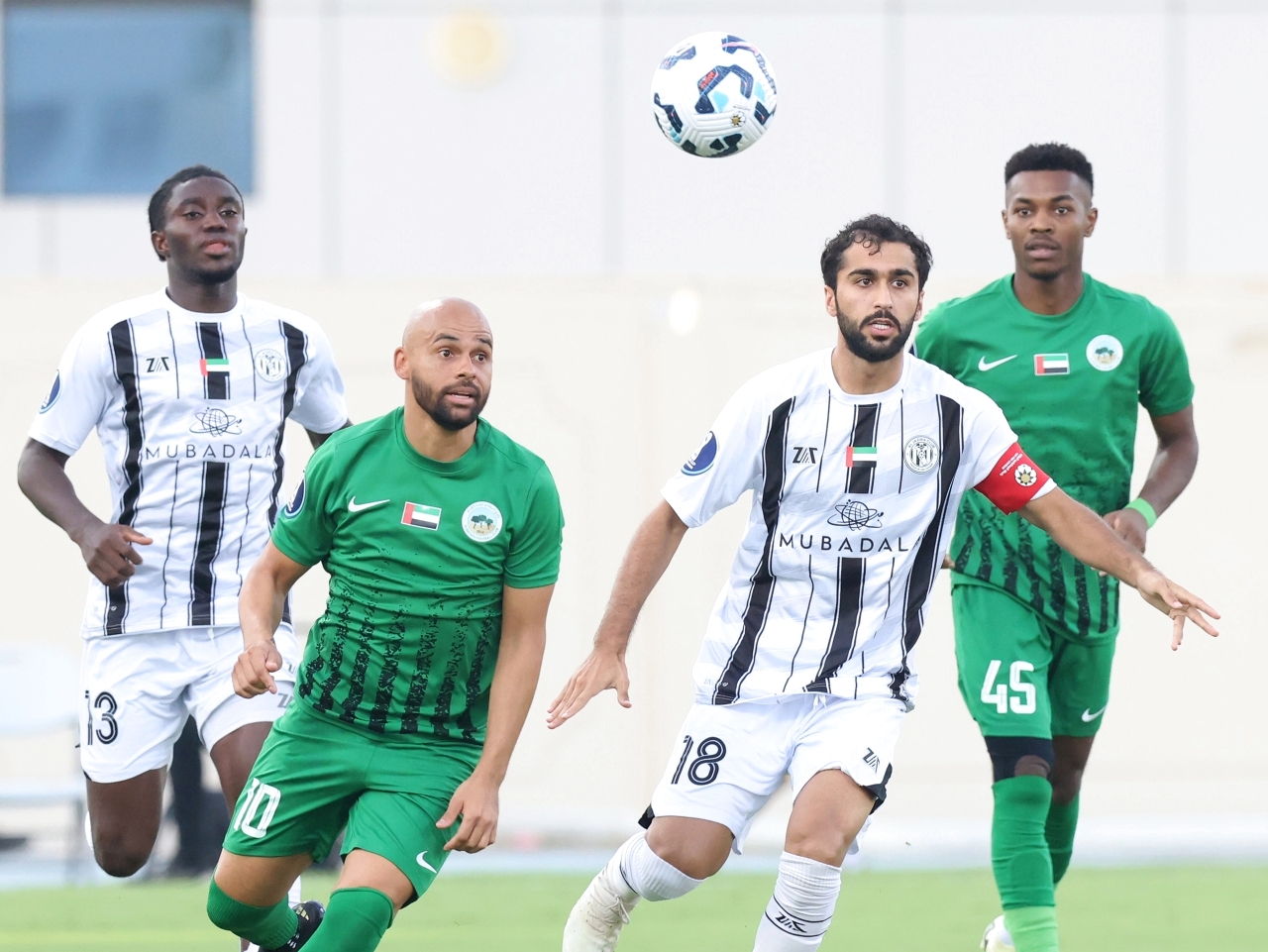 "من لقاء البطائح والجزيرة في دوري أدنوك للمحترفين | تصوير: إبراهيم صادق"