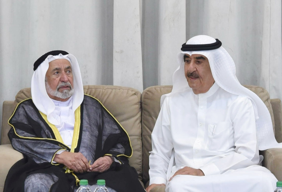 سلطان القاسمي يقدم واجب العزاء إلى سعود المعلا | وام