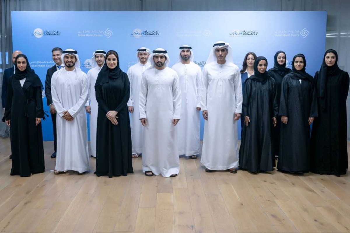 حمدان بن محمد يشهد حفل تكريم الفائزين في "برنامج حمدان بن محمد للخدمات الحكومية" 