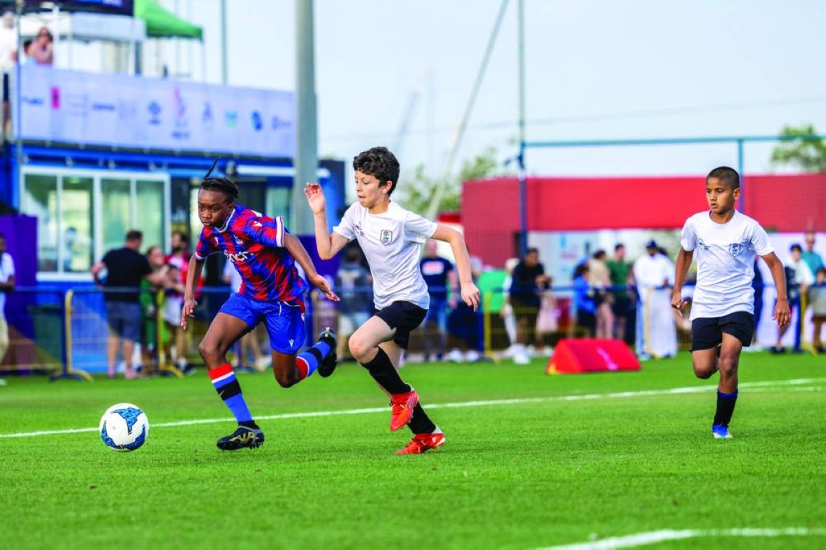 مواهب متميزة في دوري الأكاديمبات بدبي