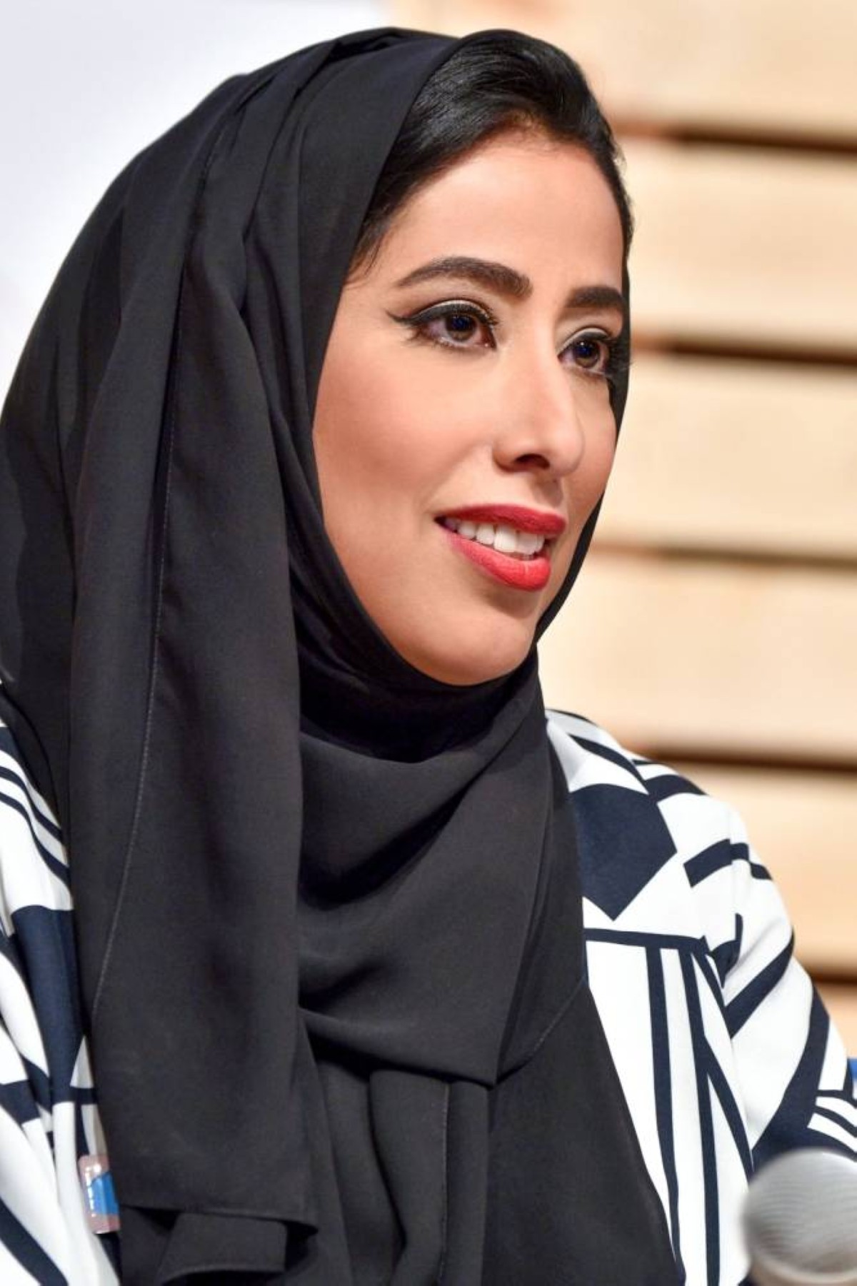 منى المرّي