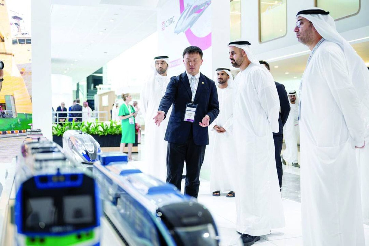 ذياب بن محمد خلال زيارة معرض «جلوبال ريل 2024»