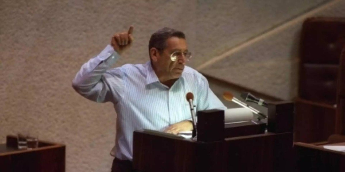 2001 الجبهة الشعبية تغتال وزير السياحة الإسرائيلي رحبعام زئيفي رداً على اغتيال قائدها أبو علي مصطفى