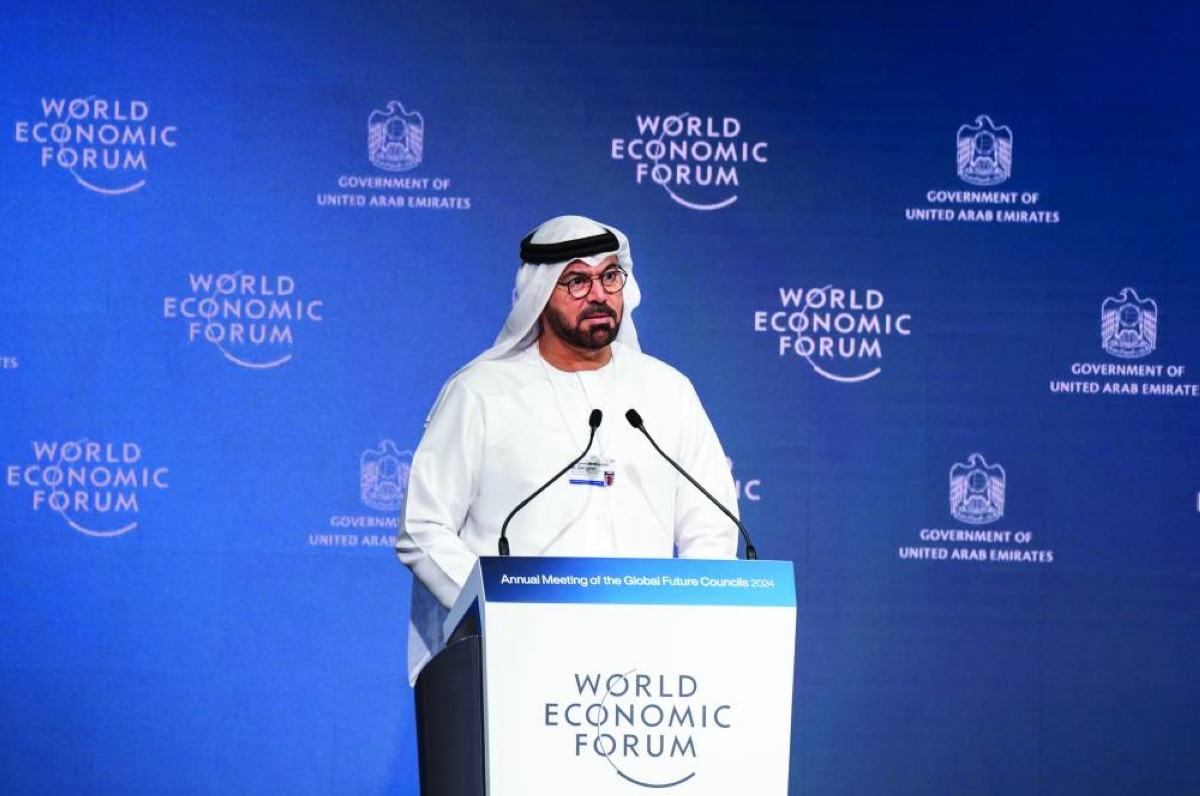 محمد القرقاوي مفتتحاً جلسات المنتدى