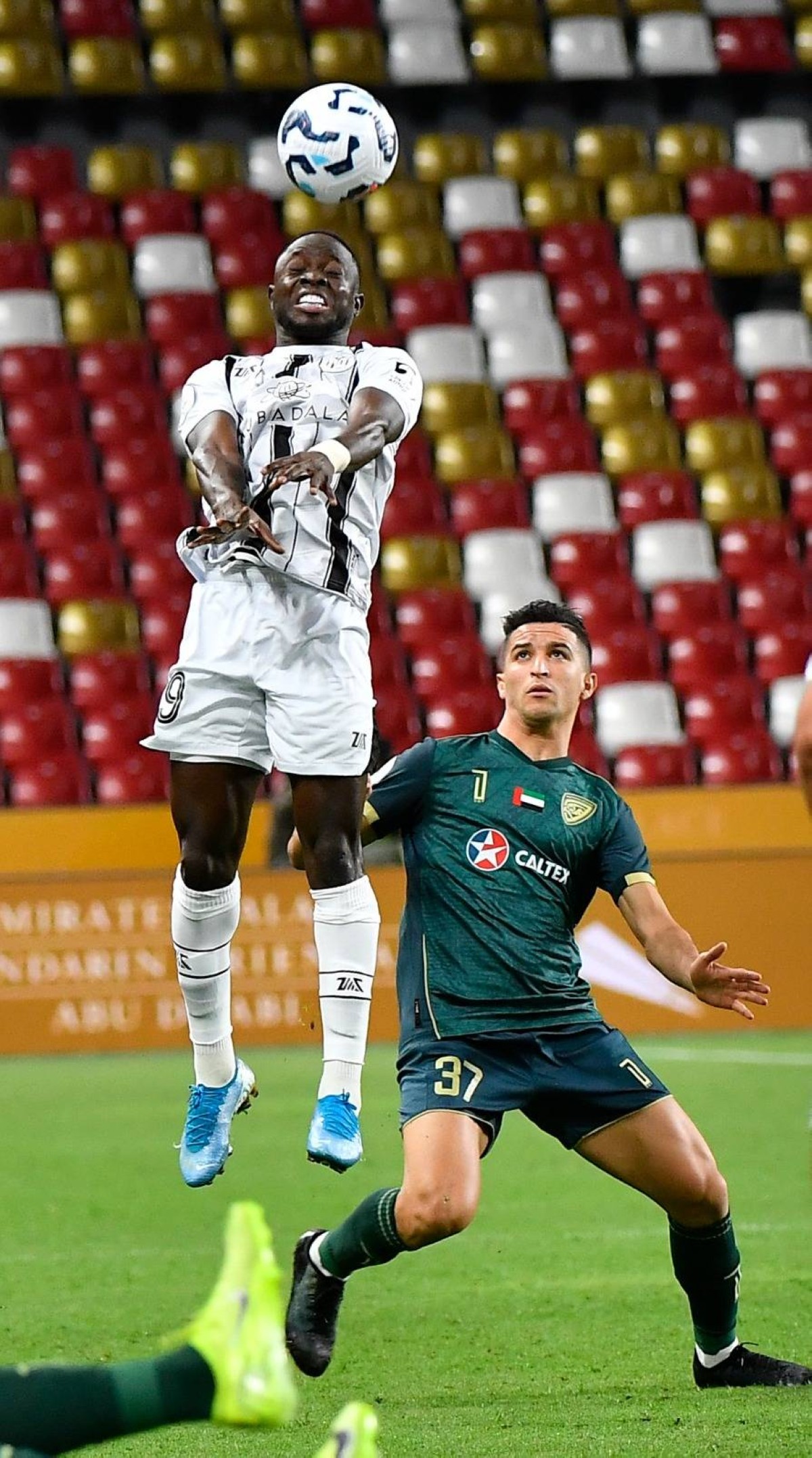 الجزيرة وخورفكان