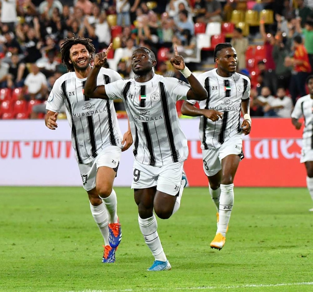 الجزيرة وخورفكان