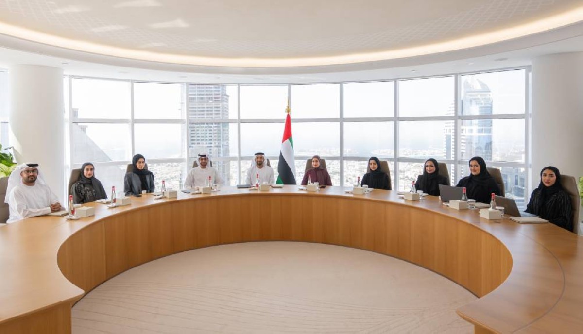 خلال اجتماع مجلس الشباب للمواهب الحكومية بحضور عهود الرومي وسلطان النيادي وليلى السويدي وخالد النعيمي والمسؤولين