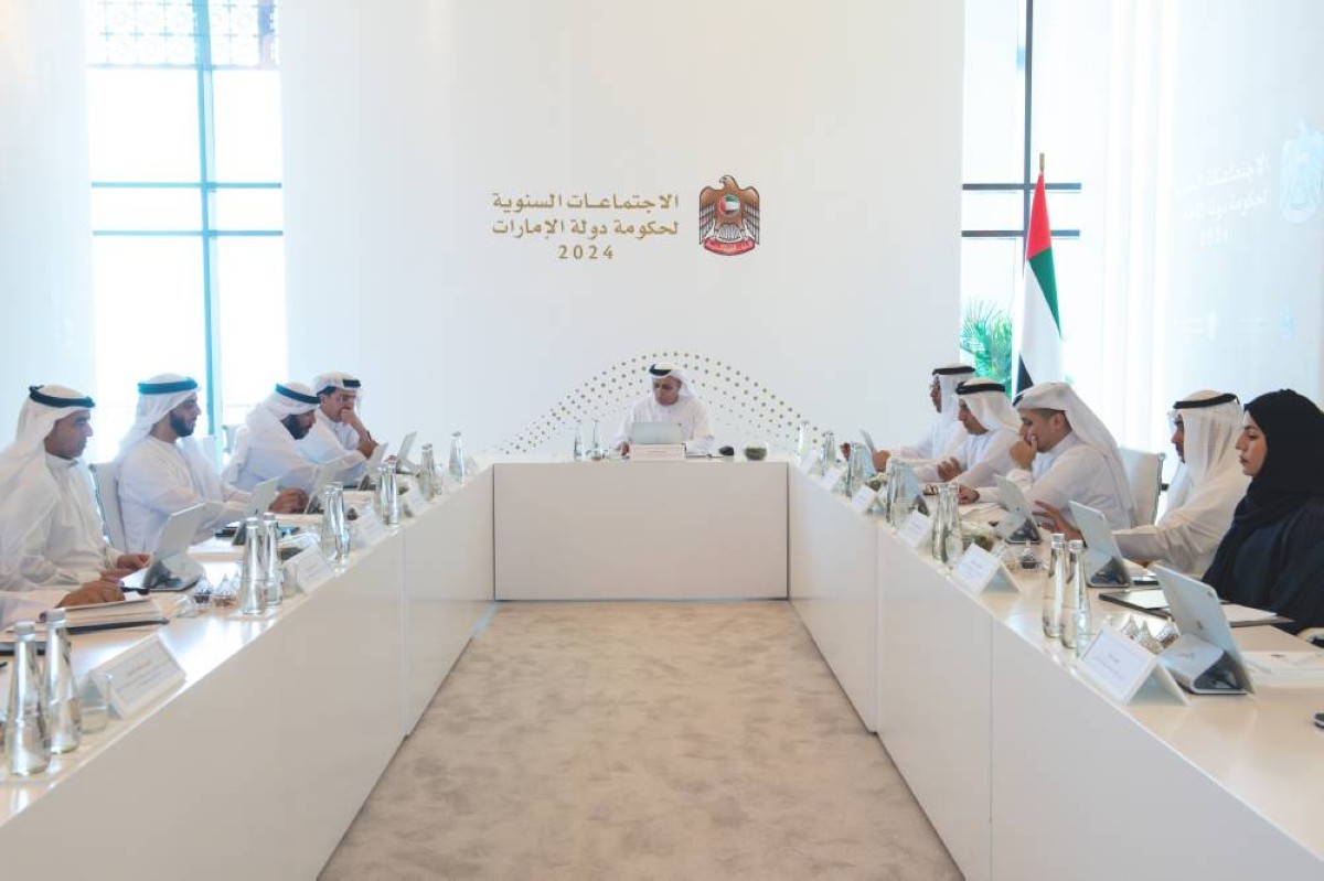 مطر الطاير مترئساً اجتماع اللجنة العليا للتخطيط الحضري بحضور الأعضاء