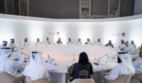 عهود الرومي وسعود بن سلطان وعبدالله البسطي وجانب من المشاركين في الخلوة