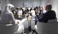 مؤيد الشيباني متحدثاً في الجلسة بحضور ناجي الحاي وجمال مطر وعدد من المثقفين