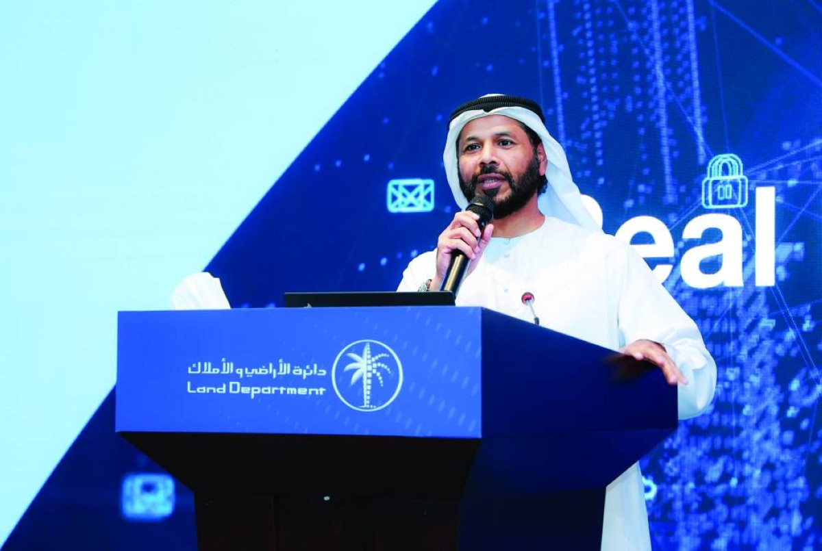 مروان بن غليطة يلقي كلمته خلال مختبر السياسات العقارية في دبي