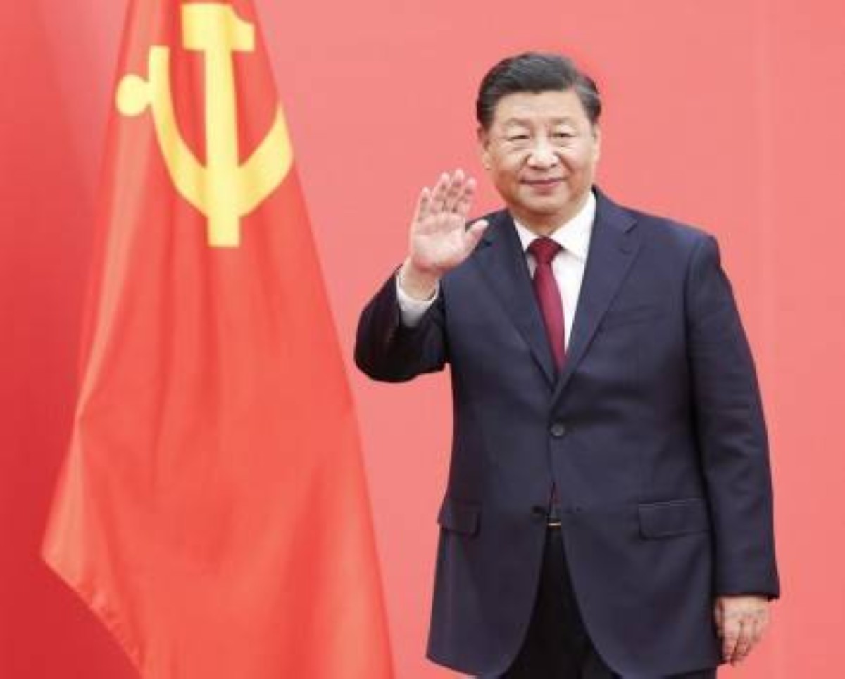 2012 الحزب الشيوعي الصيني ينتخب شي جينبينغ أميناً عاماً للحزب خلفاً لهو جينتاو.
