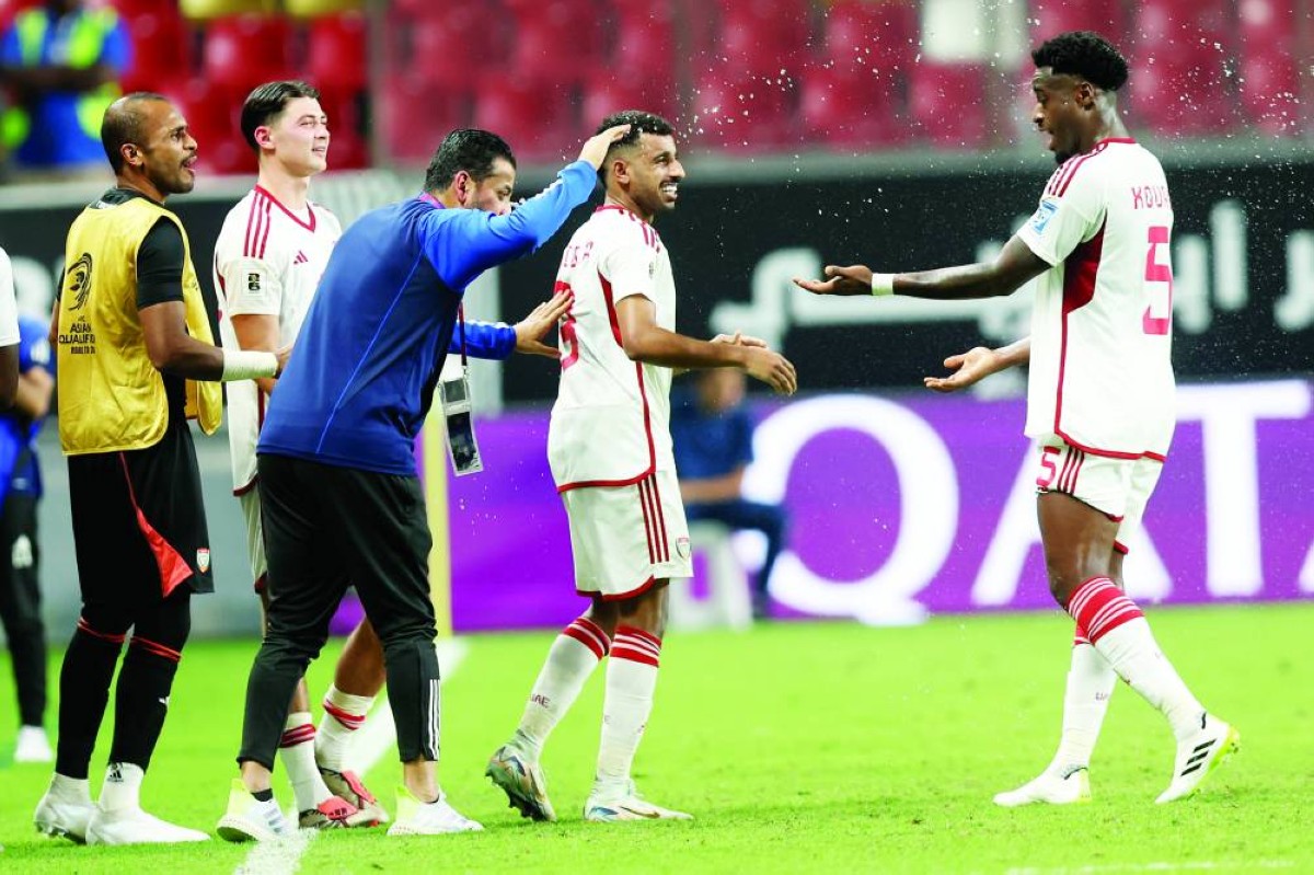 جانب من احتفال «الأبيض» بالفوز على قيرغيزستان